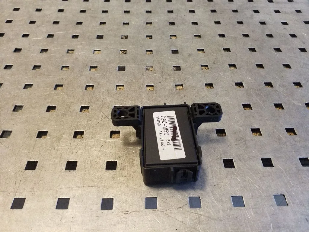 Other relay 919401M510
