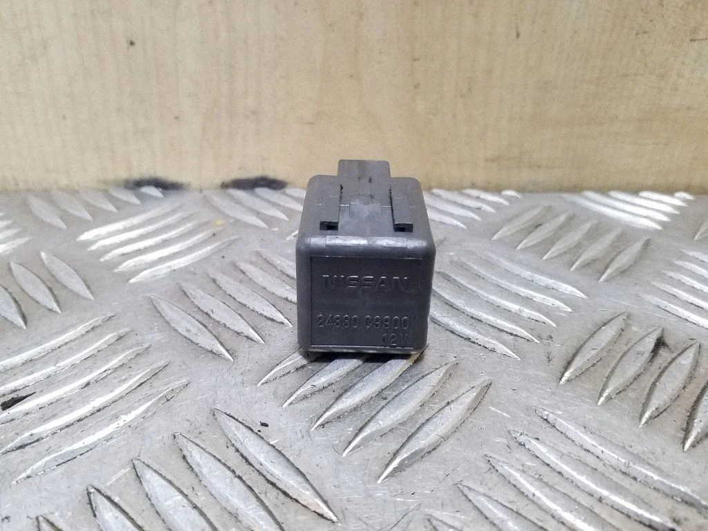 Inny przekaźnik 24330C9900