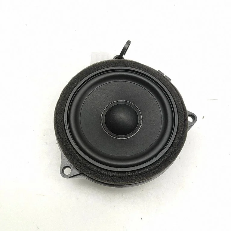 Skaļrunis (-ņi) priekšējās durvīs 2622518