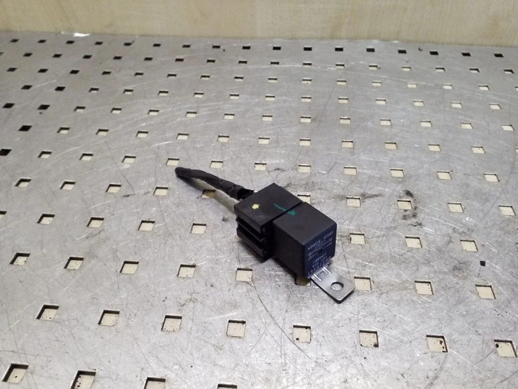 Other relay 96329341