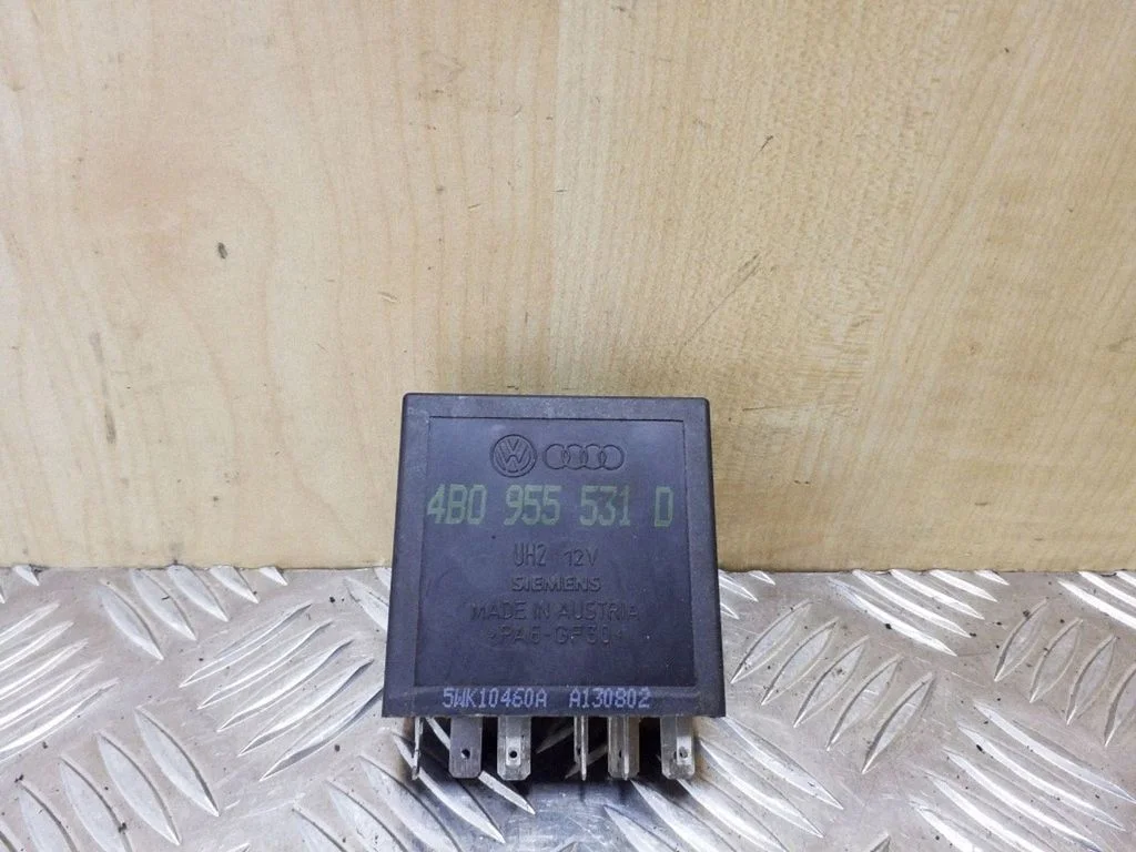 Other relay 4B0955531D