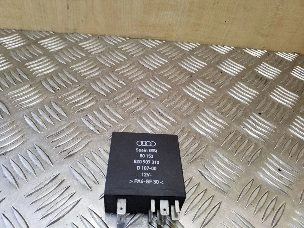 Other relay 8Z0907310