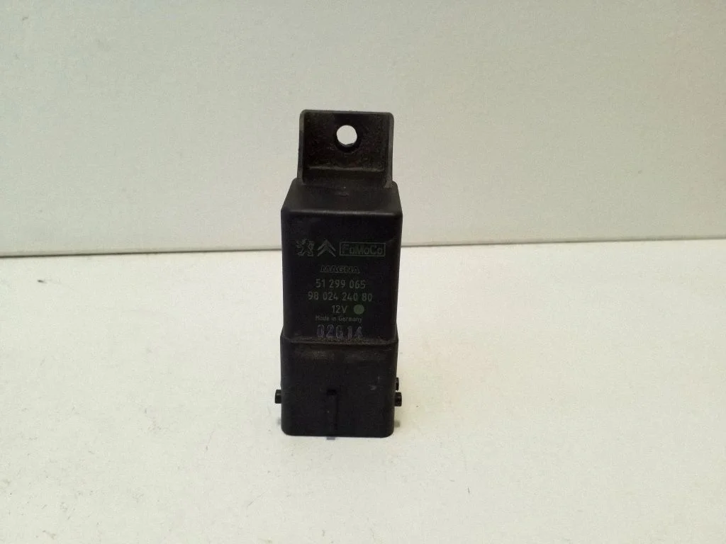 Glow plug pre-heat relay – Peugeot 508 RXH (2011-2018)