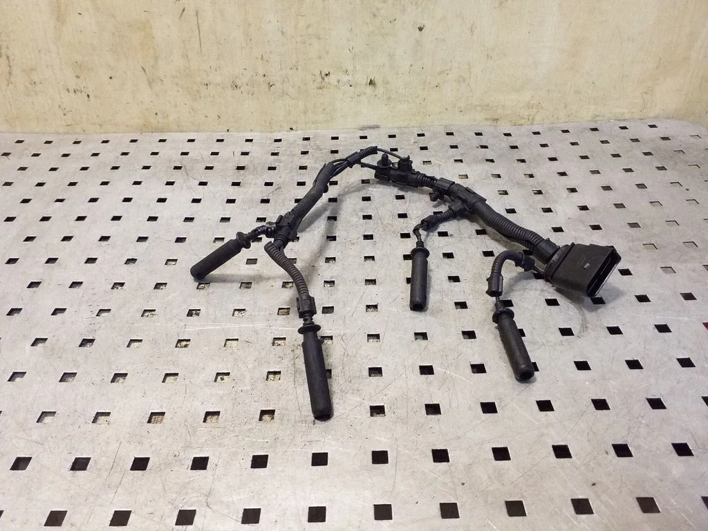 Glow plug pre-heat relay