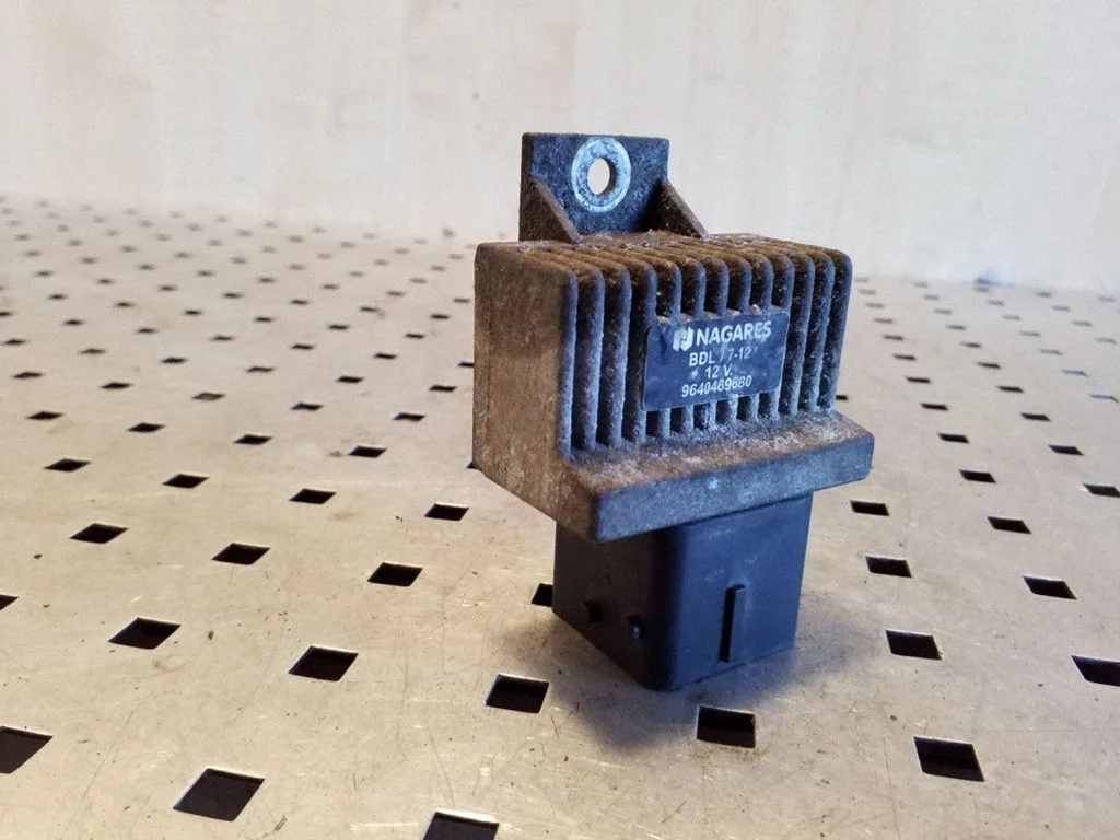 Glow plug pre-heat relay 9640469680