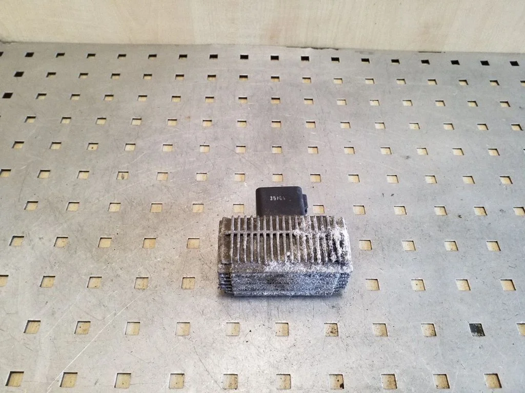 Glow plug pre-heat relay 55354141