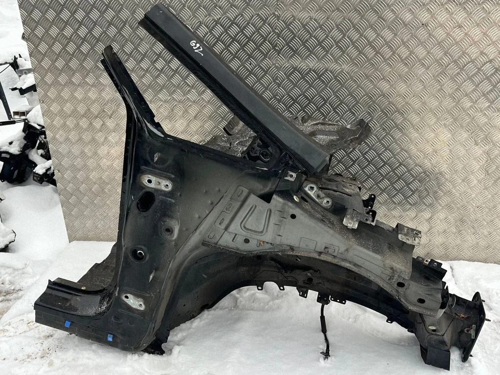 Front quarter panel – right