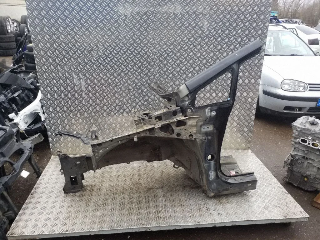 Front quarter panel – left