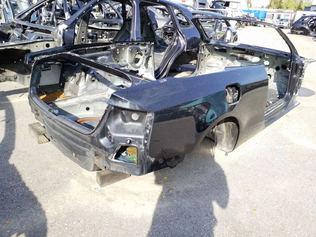 Rear quarter panel – right