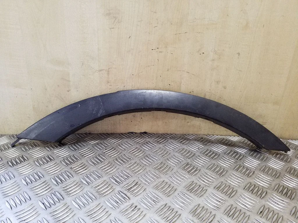 Rear arch trim 51713330867