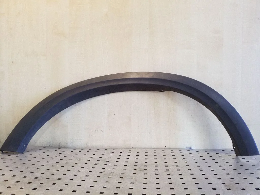 Rear arch trim – Volvo XC90 (2003-2006)