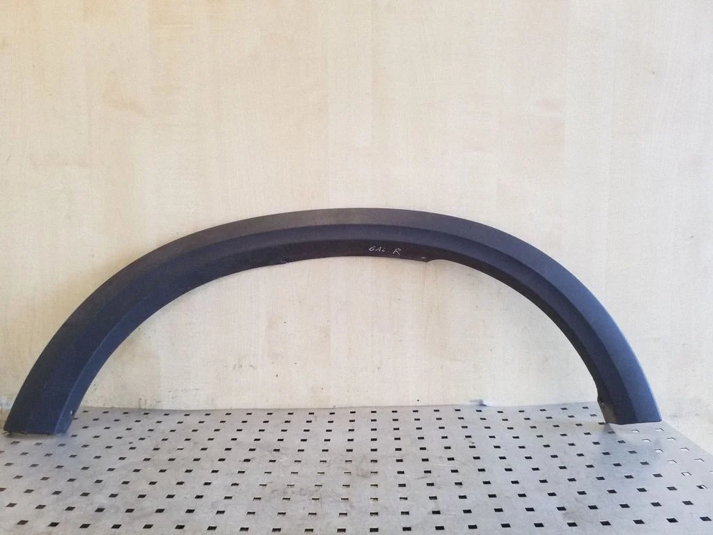 Rear arch trim – Volvo XC90 (2003-2006)