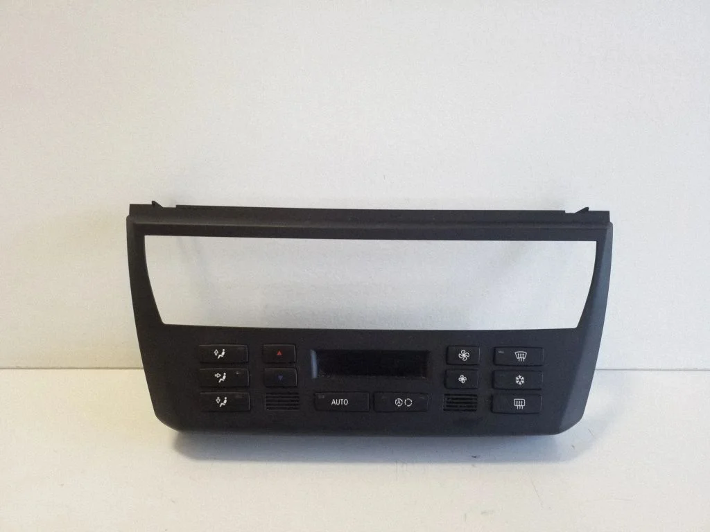 Gaisa kondicioniera/klimata/sildītāja vadības bloks (salonā) – BMW X3 E83 (2003-2010)