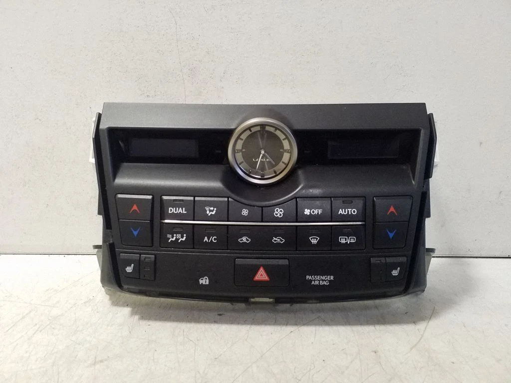Kliimaseadme/kütte juhtplokk (salongis) – Lexus NX (2014-2021)
