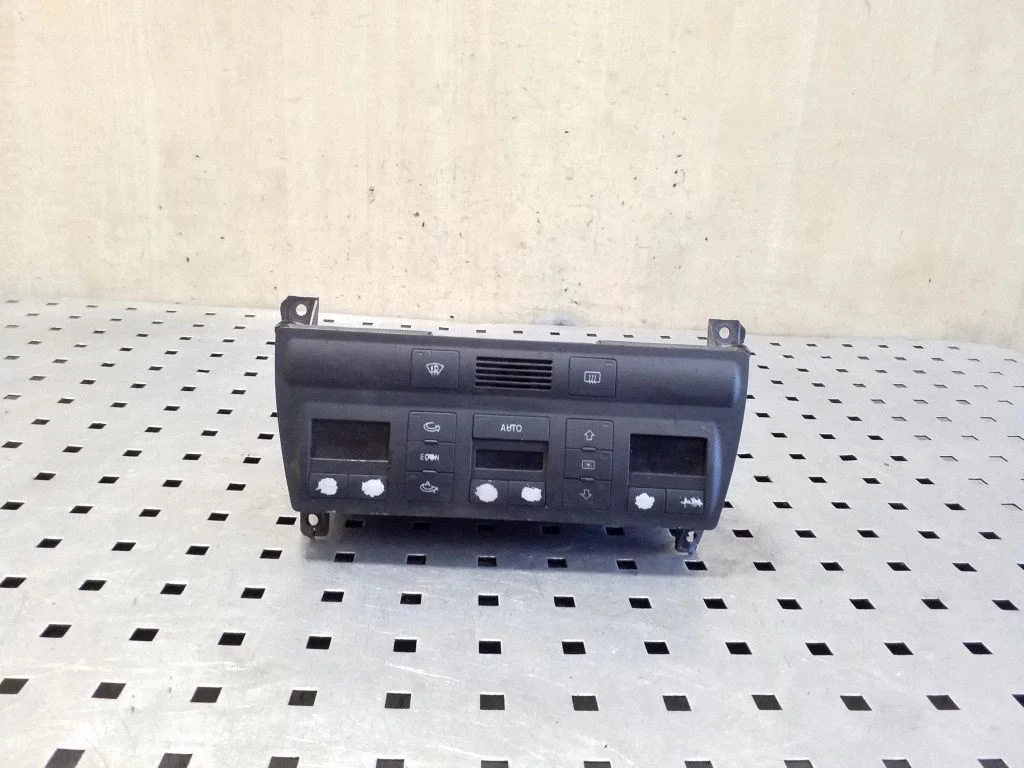 Climate control unit 4B0820043AA