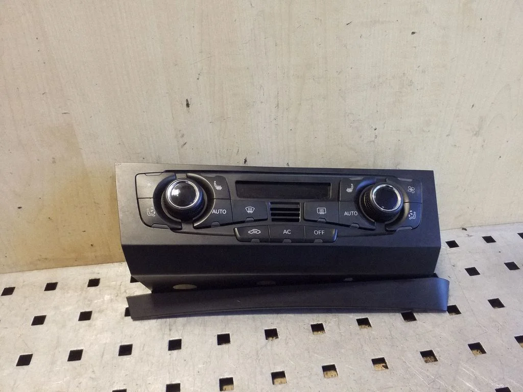Climate control unit 8T2820043AG