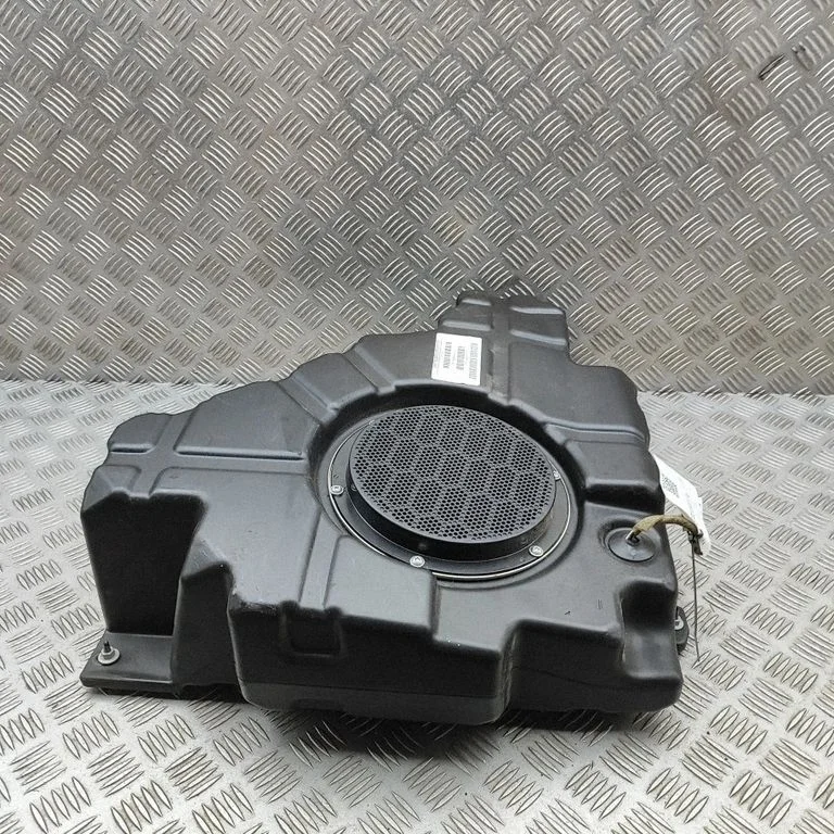 Subwoofer speaker 05064610A