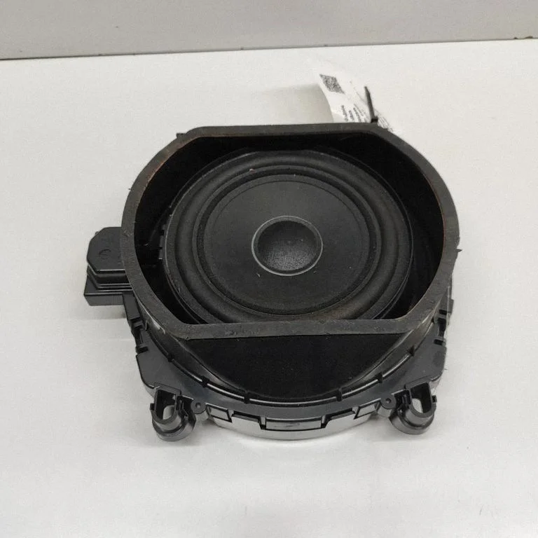 Subwoofer – BMW X3 F25 (2010-2017)