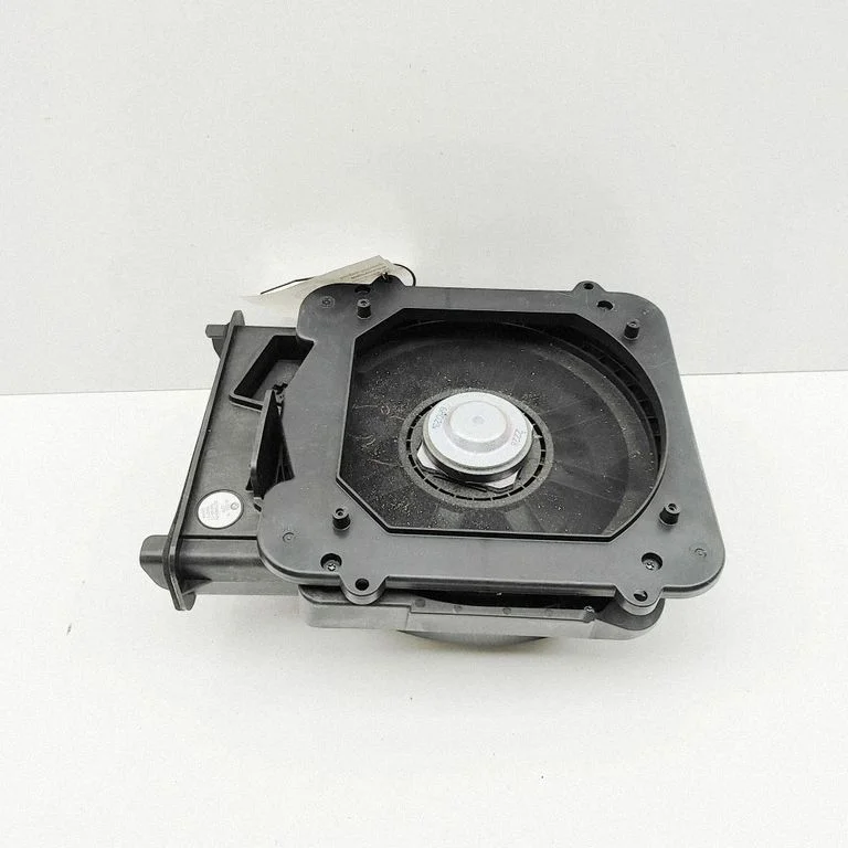 Subwoofer speaker – BMW X1 F48 F49 (2015-2022)