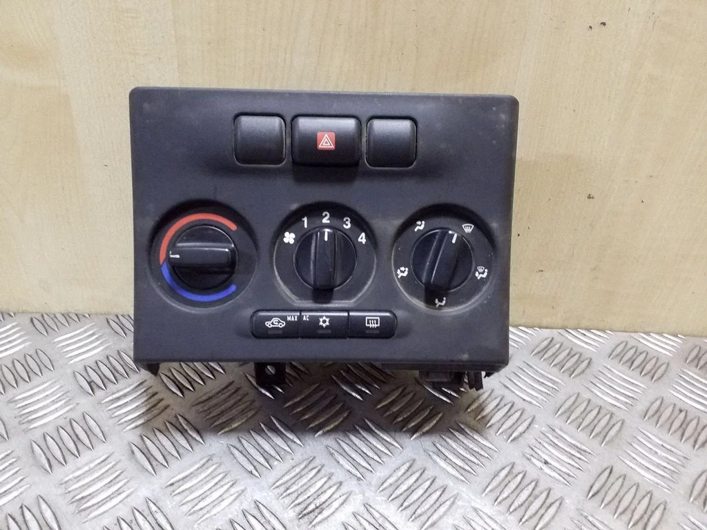 Climate control unit 024420732