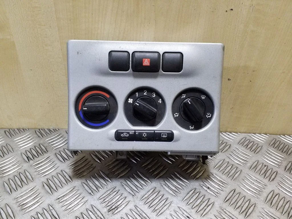 Climate control unit 024420732