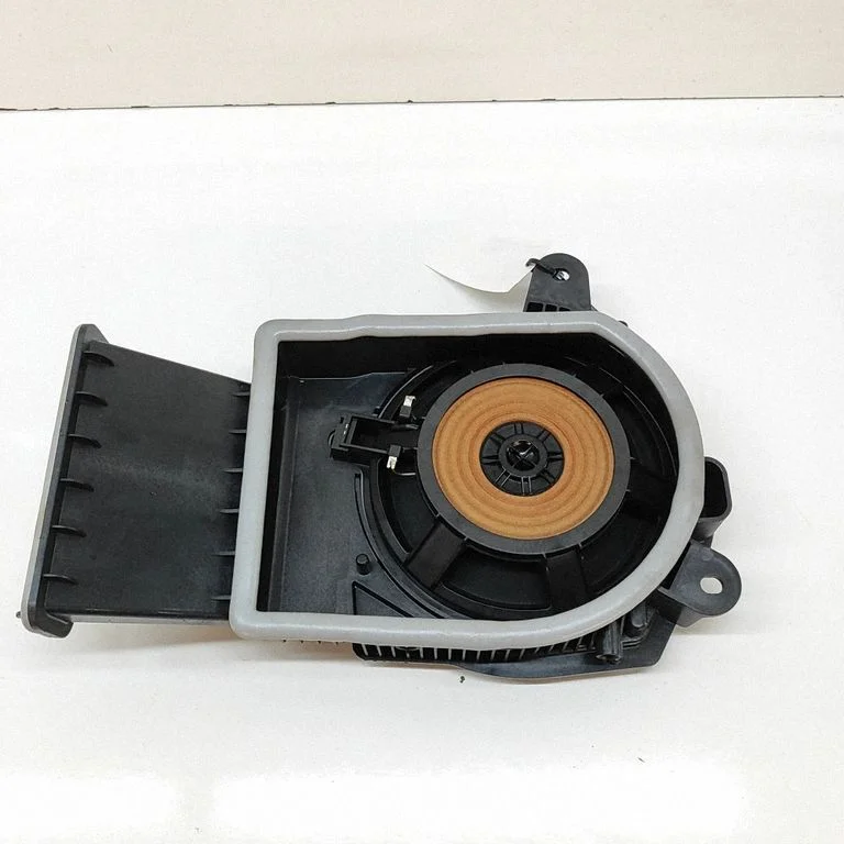 Bassikõlar 5A052F8 – BMW X2 U10 (2023-)