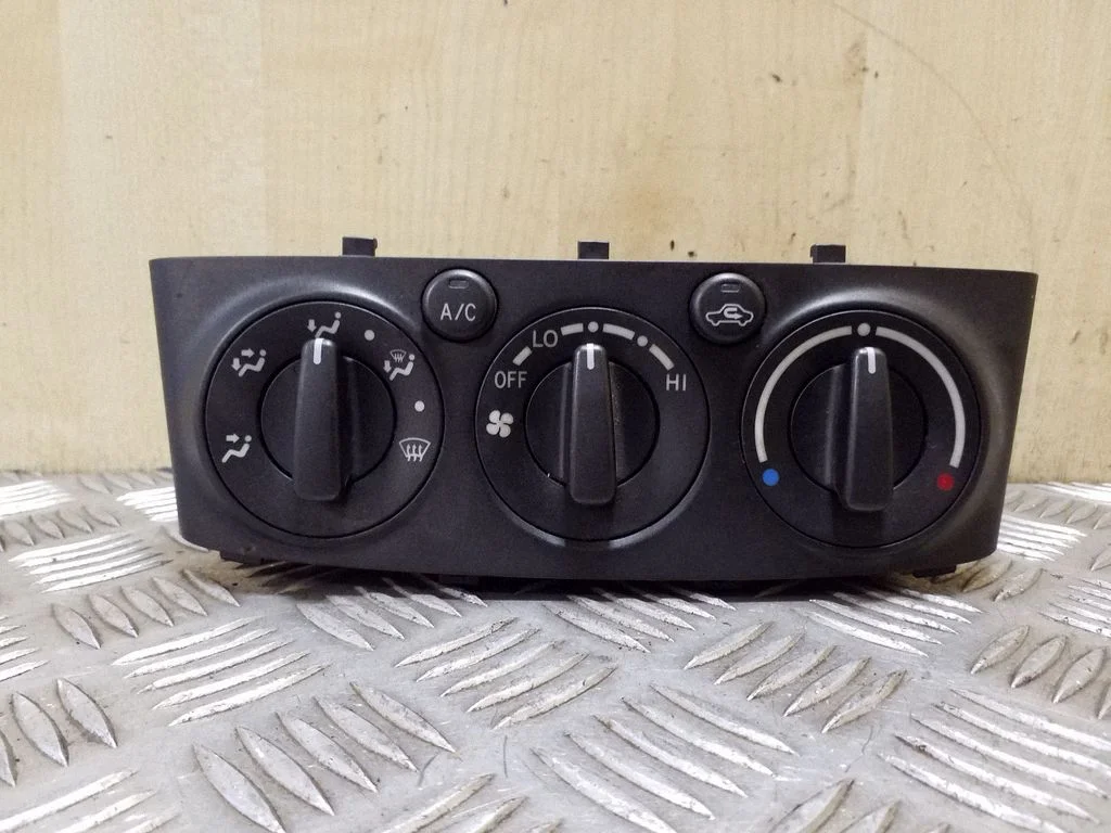 Climate control unit 5590005240