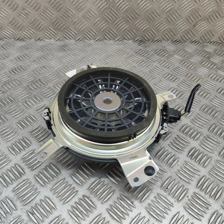 Bassikõlar 8615078050 – Lexus NX (2014-2021)