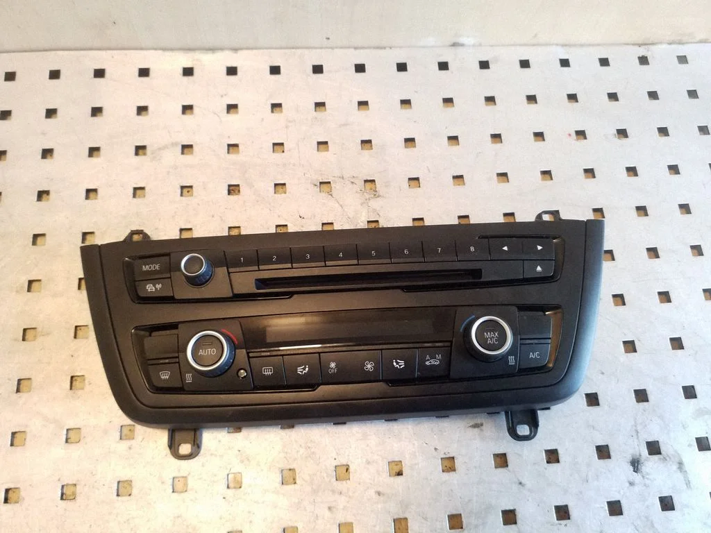 Climate control unit – BMW 3 Series F30 F35 F31 (2012-2018)