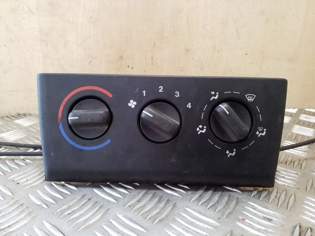 Climate control unit – Opel Vectra B (1996-2002)