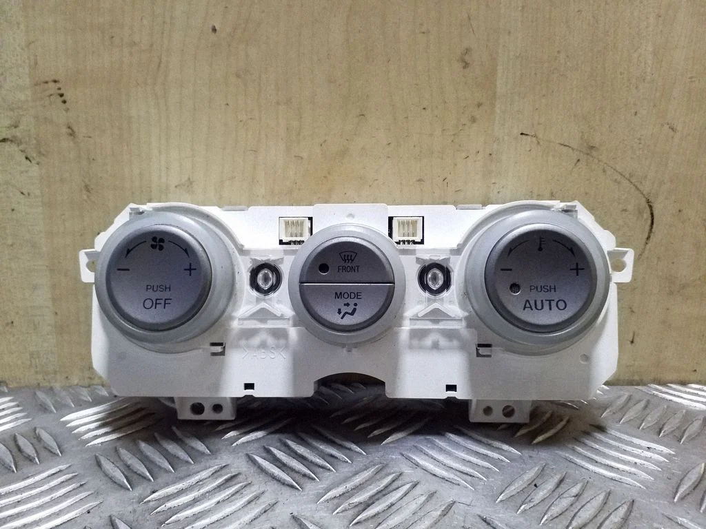 Climate control unit E0002C