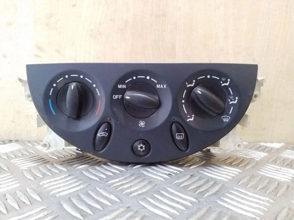 Climate control unit 69392200