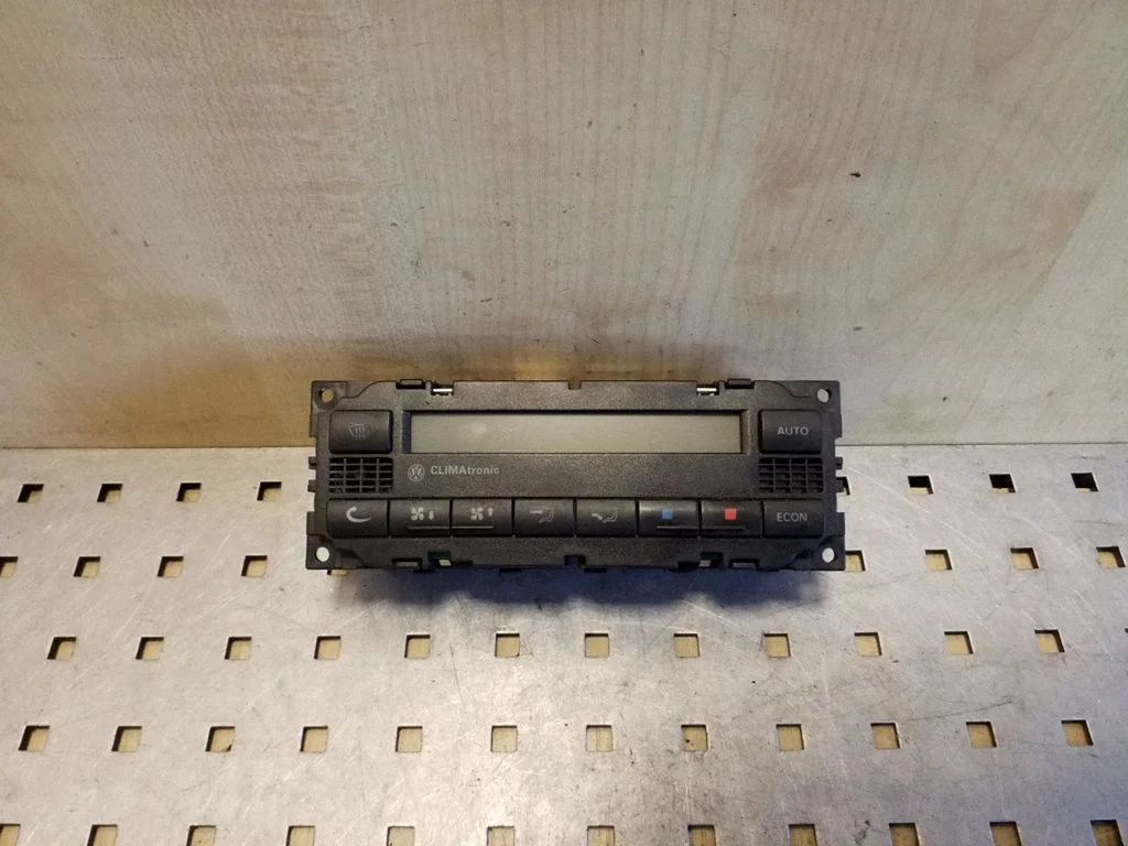 Climate control unit 3B1907044H