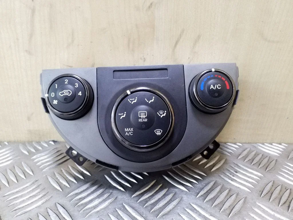 Climate control unit 972502KXXX