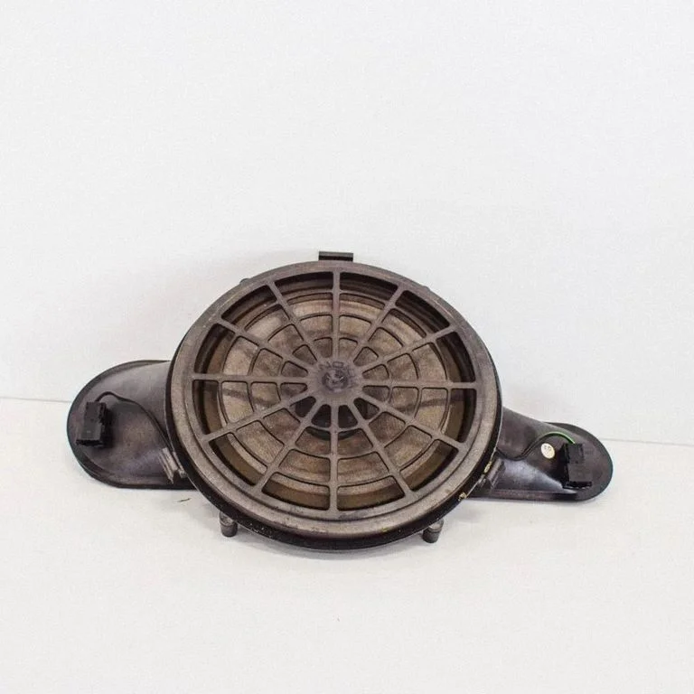 Subwoofer – Mercedes-Benz Klasa S W220 (1998-2006)