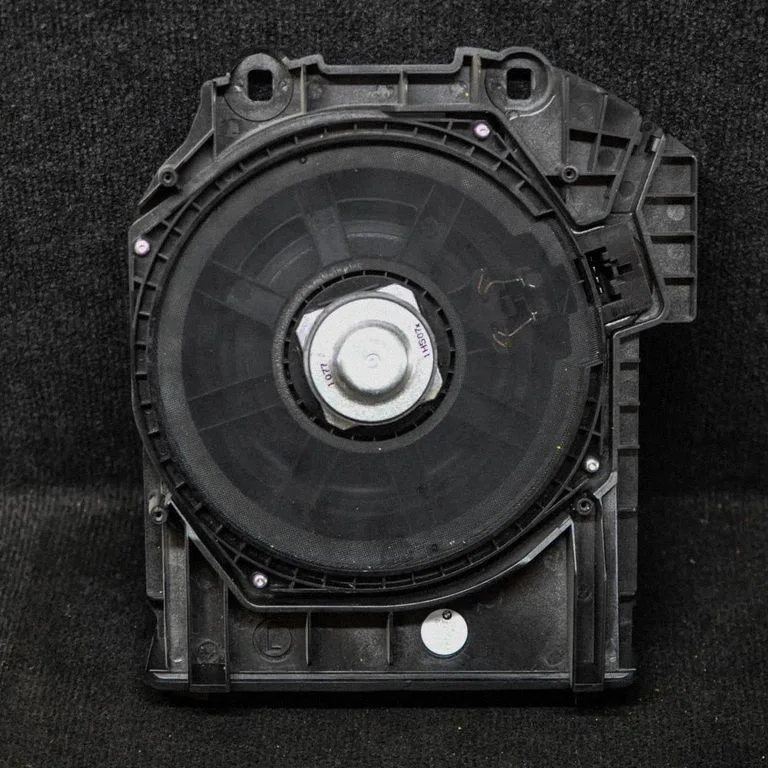 Subwoofer speaker – BMW 5 Series F10 F11 (2009-2016)