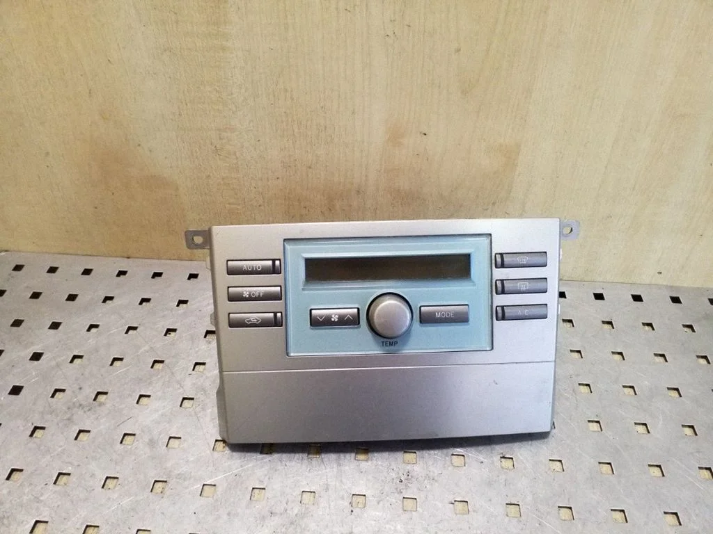 Climate control unit 559000F030