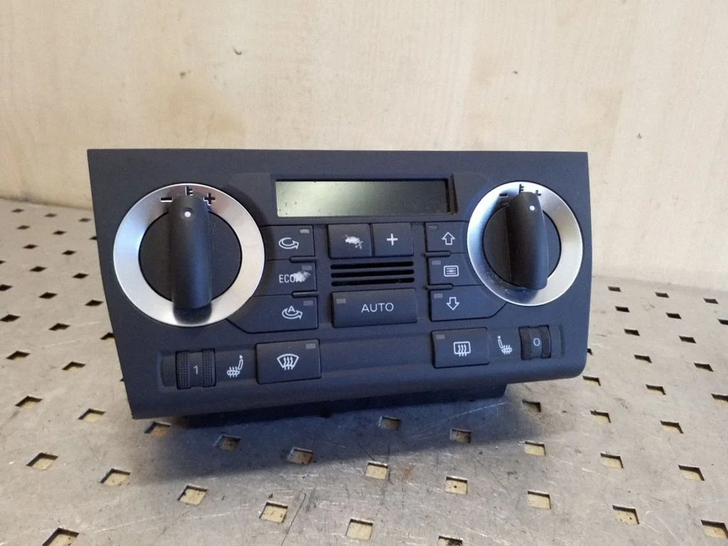 Climate control unit 8P0820043AD