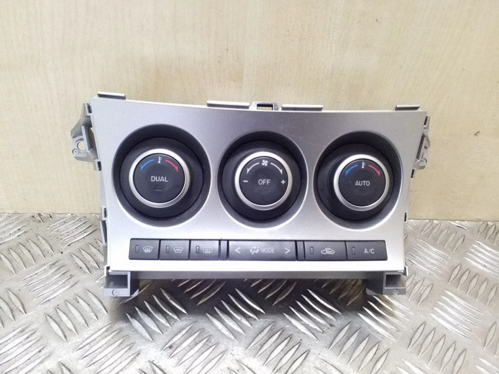 Climate control unit BBT361190K – Mazda 3 II (2009-2013)
