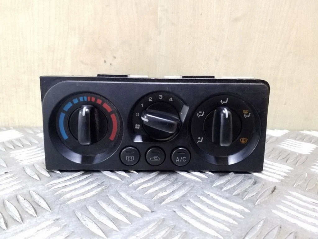 Climate control unit 72311AE050