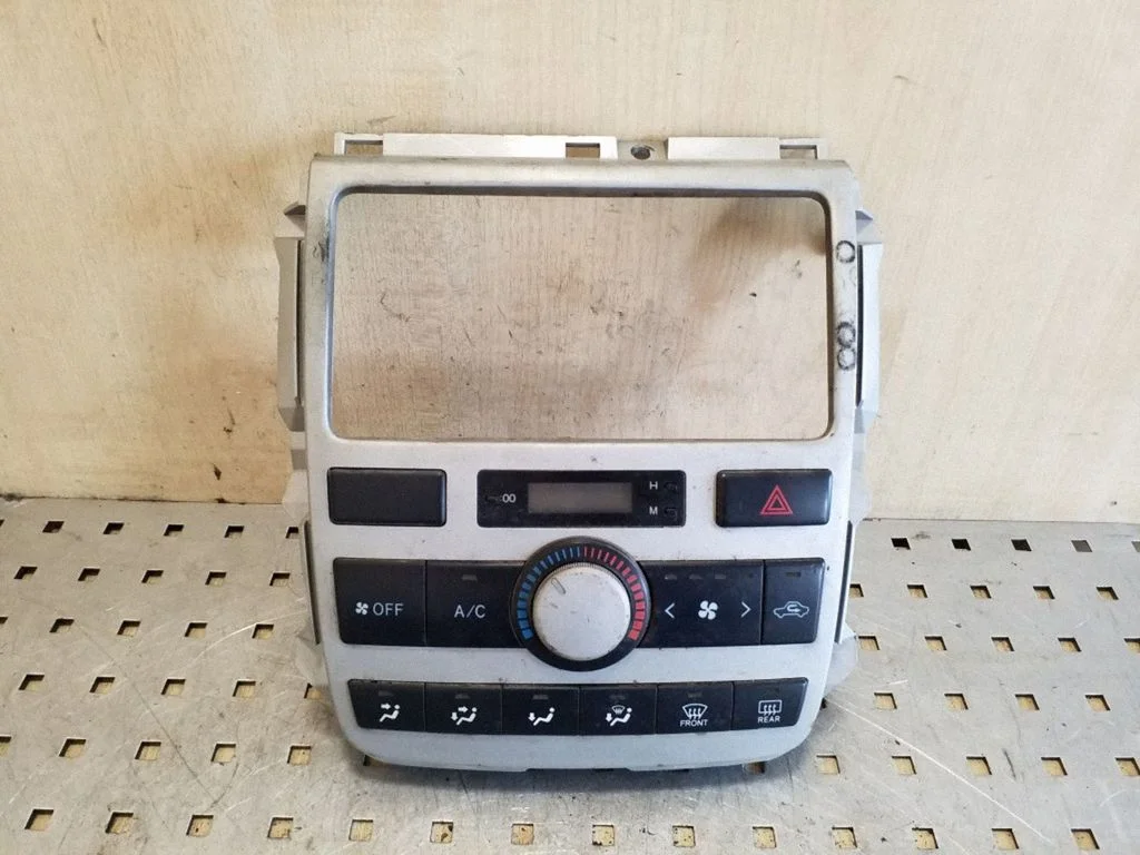 Climate control unit 5590044250