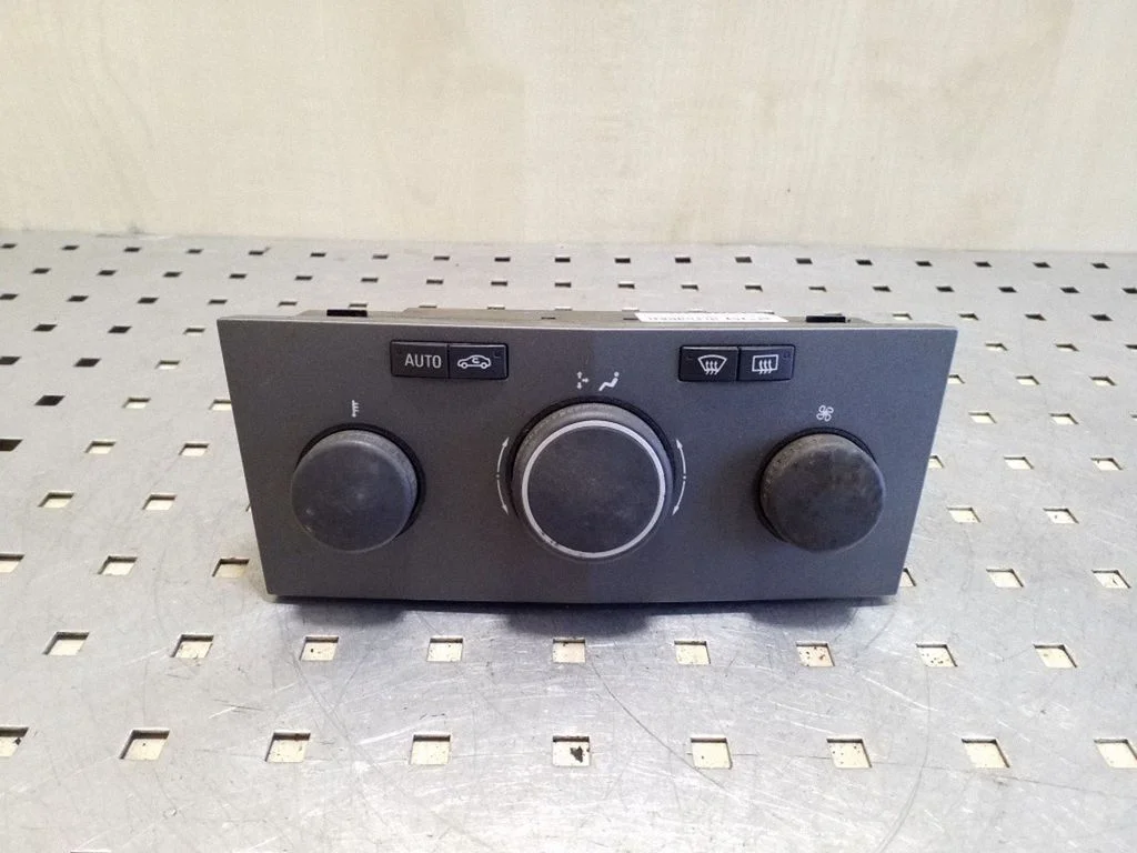 Climate control unit 13122963