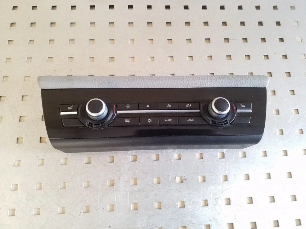 Climate control unit 926375701