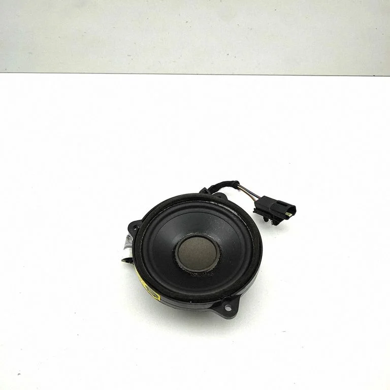 Skaļrunis panelī BJ3218808BB
