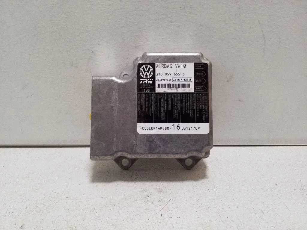 Airbag control unit/module – Skoda Superb B6 (3T) (2008-2015)