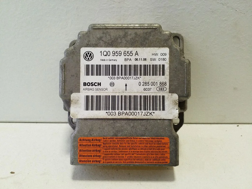 Drošības spilvenu vadības bloks 1Q0959655A