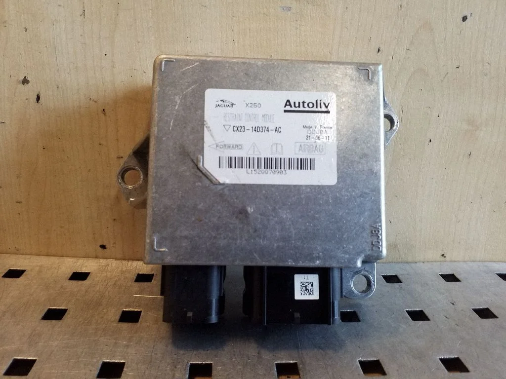 Turvapatjade juhtplokk CX2314D374AC