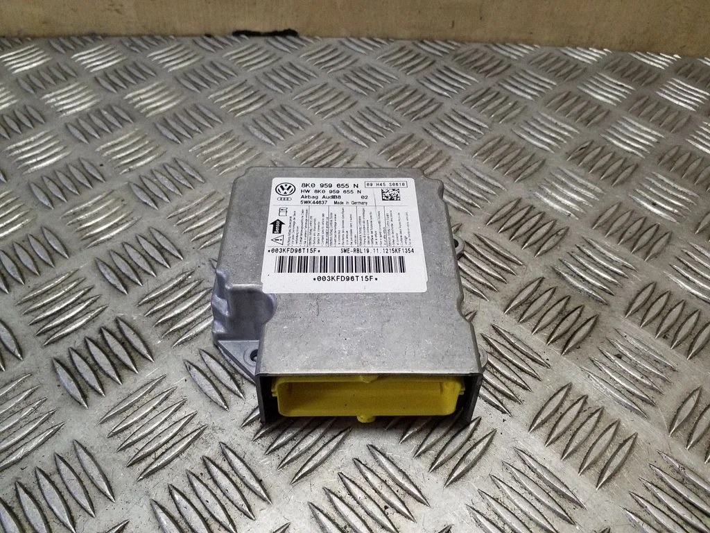 Drošības spilvenu vadības bloks 8K0959655N