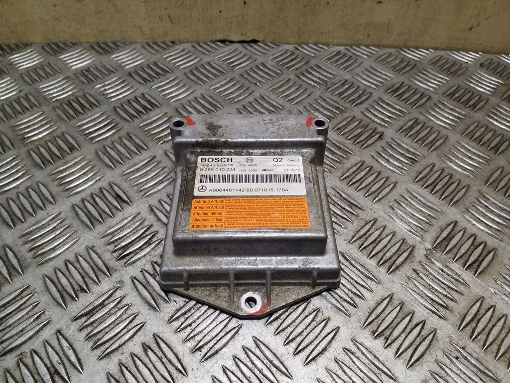 Drošības spilvenu vadības bloks 0285010224