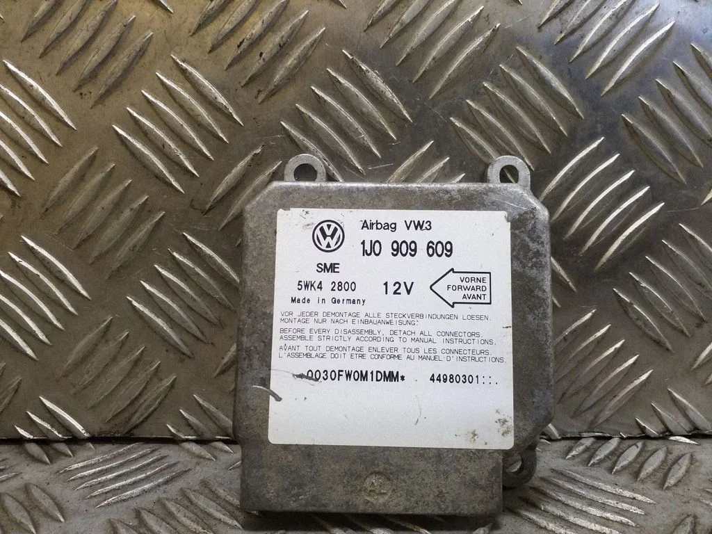 Airbag control unit/module 1J0909609